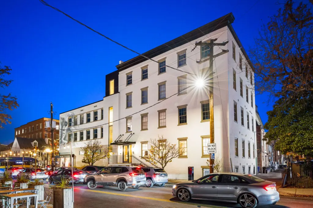 1ab4a0a8 3f84 4eb8 a98d 7ba5e68af98e