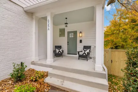 eba95f9f b696 4e2f a7a0 ceeb7a805ca2